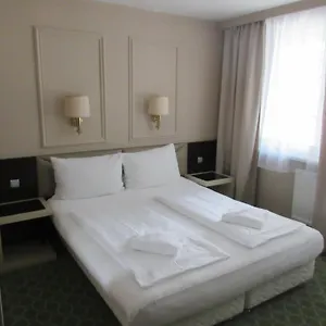 Hotel Attache L Contactless Check-in ***
